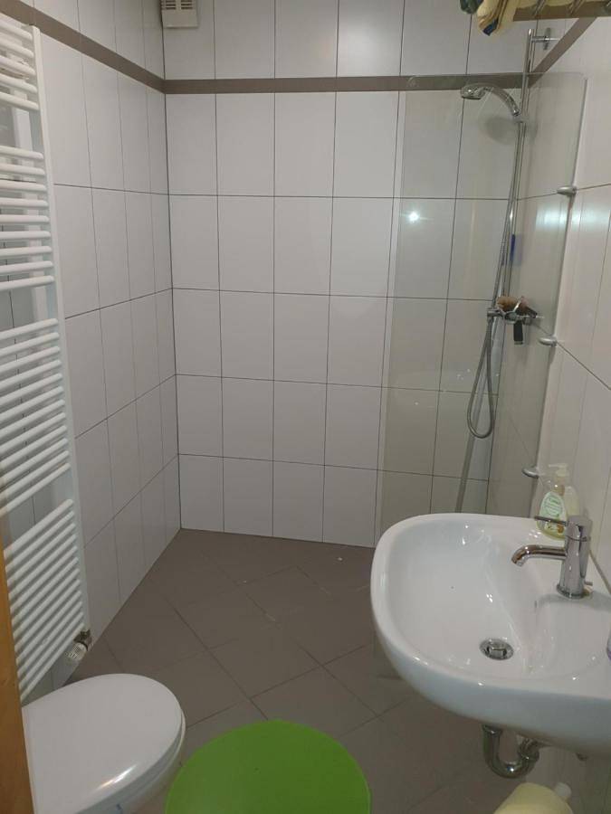 Ganze Wohnung, One-Bedroom Apartment in Hürtgenwald, Rureifel (Nordrhein-westfalen)