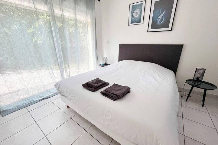 Location de vacances pour 8 personnes, avec jardin dans La Vallée Heureuse à Sorède - 3