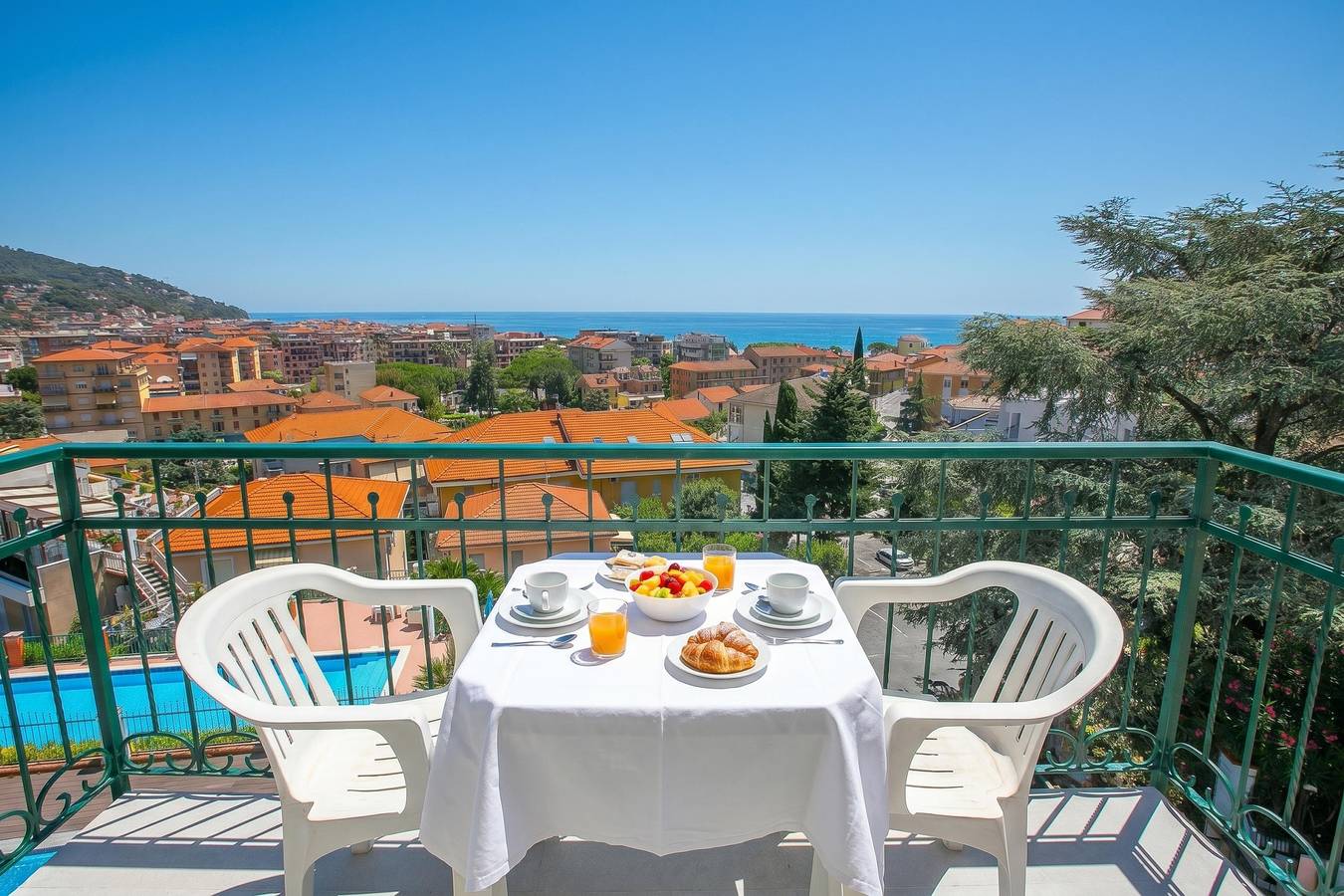 Geheel appartement, Seaview Pool Retreat - M19 in Andora, Riviera di Ponente