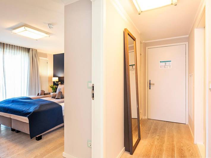 Ganze Wohnung, Strandnahe Fewo mit Pool, Sauna & Fitness im Haus, Wlan, Parkplatz, Haustiere in Strand Prora, Binz