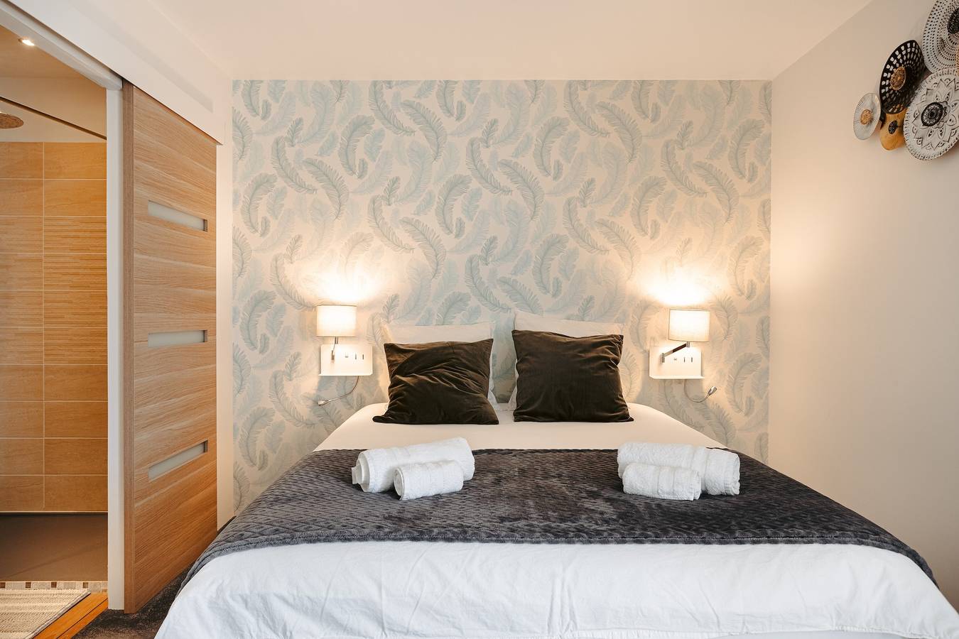 Chambre Ava Rose – Douceur, Élégance et Bien-être in Aigrefeuille-d'Aunis, Région de Rochefort