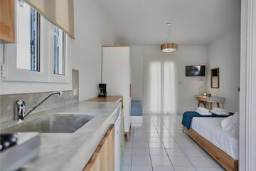 Gîte pour 2 personnes, avec jardin et balcon, animaux acceptés dans Andros