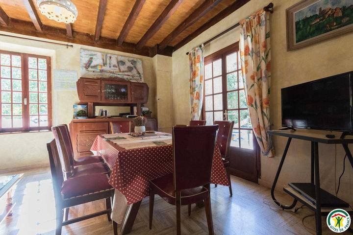 Gîte pour 8 personnes, avec jardin à Saint-Marcet - 4