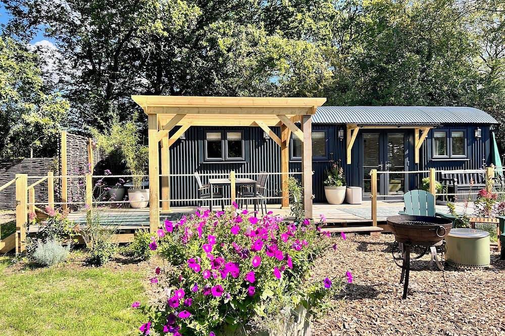 Glamping for 2 People in West Chiltington, West Sussex