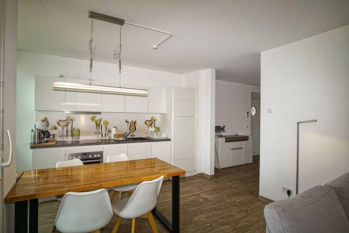 Ganze Ferienwohnung, Haus Hafenkieker FeWo 08: 4 Pers., 3-Raum, Balkon, Hafenblick, WLan kH in Lauterbach (Rügen), Putbus