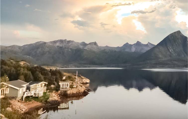 Ferienhaus für 4 Personen, mit Terrasse und Garten auf den Lofoten - 3
