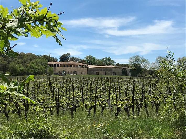 Gîte pour 4 personnes, avec vue ainsi que jardin et piscine à Vacquières - 4