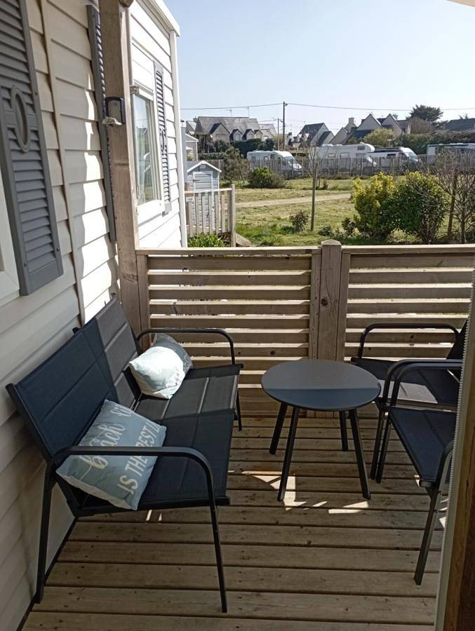 Camping pour 7 personnes, avec jacuzzi ainsi que terrasse et piscine, animaux acceptés à Sarzeau - 4