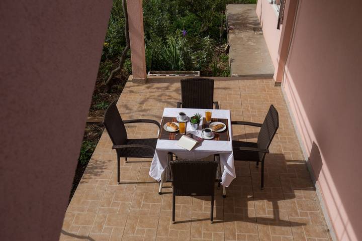 Entire apartment, Apartment Ani - Two Bedroom Apartment with Terrace and Garden View in Slano, Dubrovnik-Neretva
