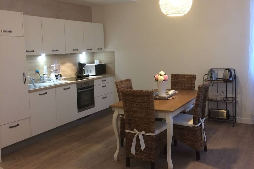 Entire apartment, Furnished apartment in a beautiful new building in Jonzac, Jonzac region