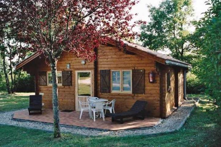 Chalet pour 5 personnes, avec terrasse et piscine