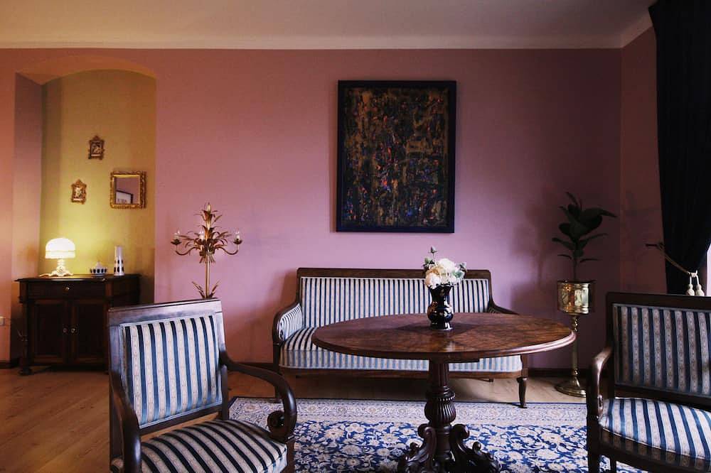 Herrenhaus Viecheln, Turmzimmer \" Ruth\" in Behren-Lübchin, Mecklenburgische Ostseeküste