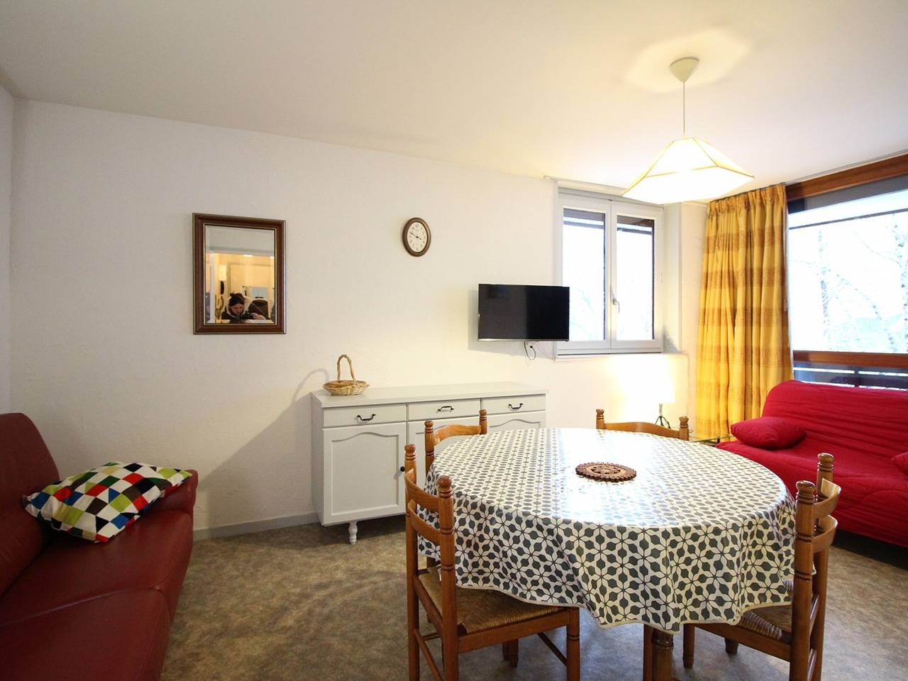 Appartement entier, Mont-Dore T2 avec Balcon et Garage Privé in Mont-Dore, Parc naturel régional des Volcans d'Auvergne