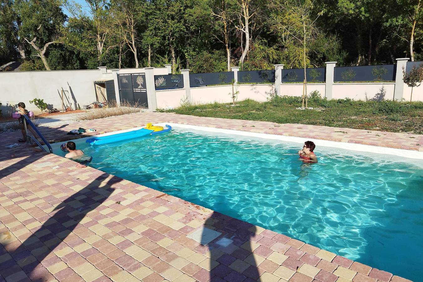 Bright house with pool and terrace in L'Isle-sur-la-Sorgue, Vaucluse