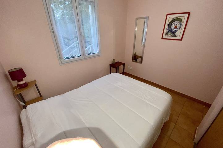 Gîte pour 3 personnes, avec piscine à Reillanne - 2