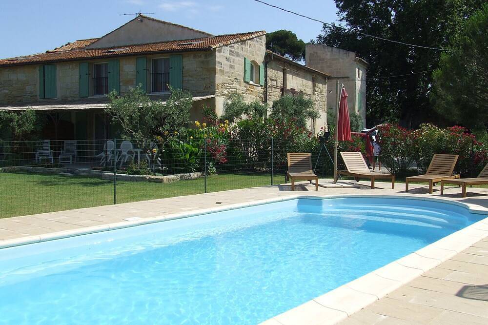 Les gîtes du Vieux Mas - Gîte 2 - côté jardin in Arles, Côte méditerranéenne (France)