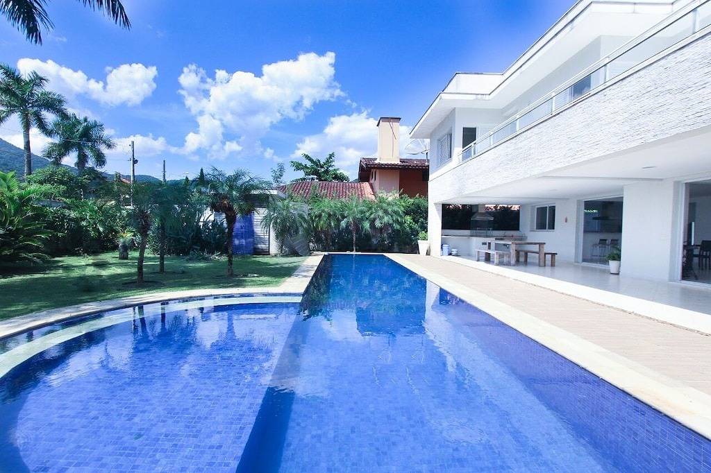 Spectacular house in Juquehy in São Sebastião, Região Metropolitana do Vale do Paraíba e Litoral Norte