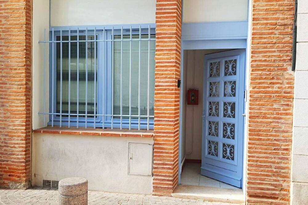 Entire apartment, Studio Le Nid ★ Plein Center ★ Lumineux ★ Wifi in Valence d'Agen, Tarn-et-Garonne