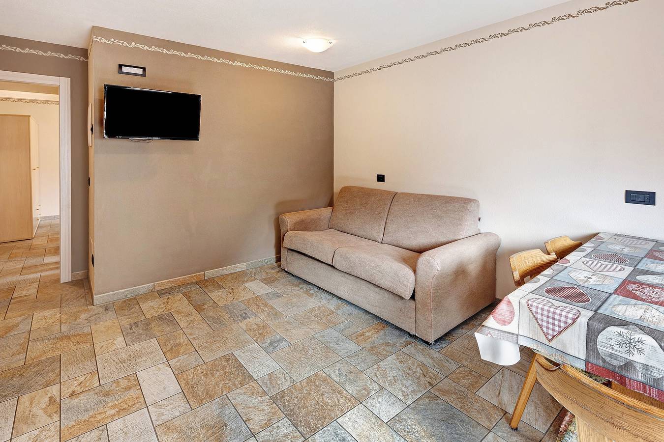 Ganze Wohnung, Haustierfreundliche Ferienwohnung 'Sandra Casa Claudia' mit Bergblick in Livigno, Nationalpark Stilfser Joch