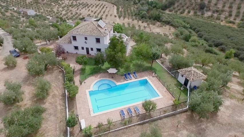 Casa rural para 10 personas, con piscina además de vistas y jardín, Se admiten mascotas en Priego de Córdoba - 3