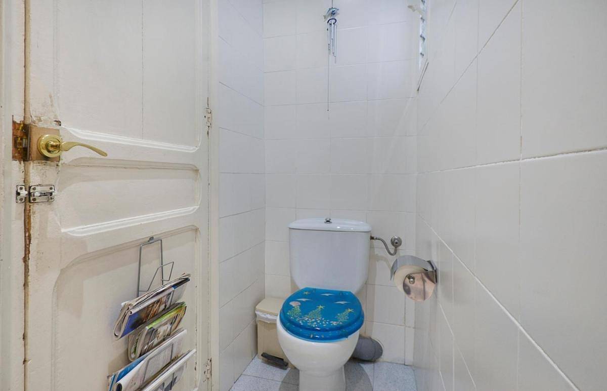 Comfortable Double Room Glorias City Centre Nearby in Barcelona Centre, Barcellona