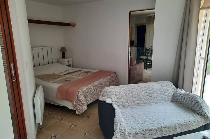 Villa pour 4 personnes, avec jardin ainsi que piscine et terrasse, animaux acceptés dans les Alpes maritimes - 3