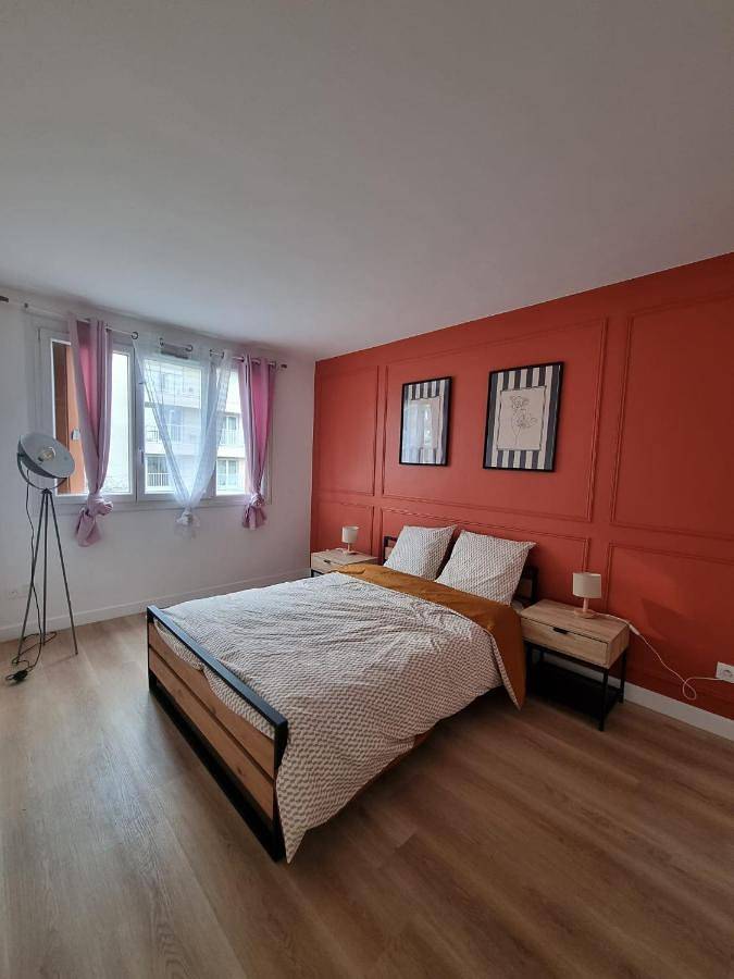 Appartement entier, Bright & Cozy One Bedroom appartement close to Paris Balcony & Wi-Fi in Rosny-sous-Bois, Seine-Saint-Denis
