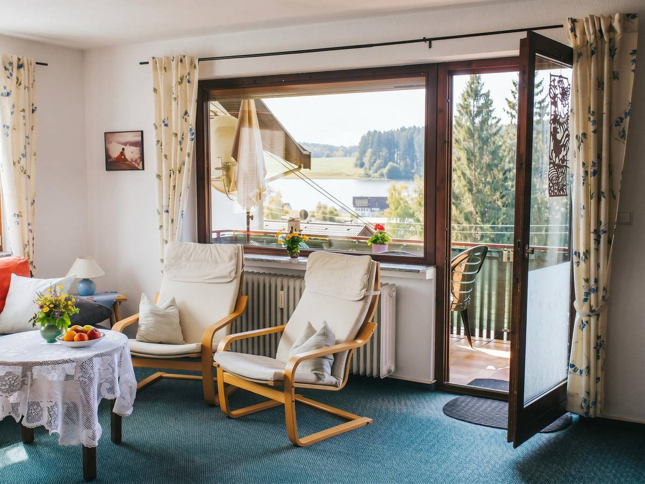 Ganze Wohnung, Geräumige Ferienwohnung mit Kamin im Schwarzwald in Waldachtal, Nordschwarzwald
