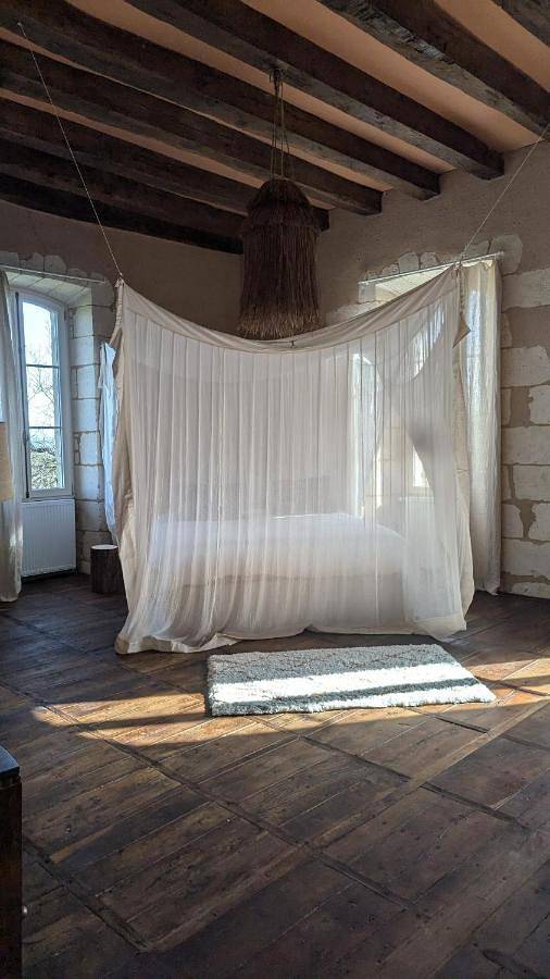 Location de vacances pour 4 personnes, avec vue ainsi que piscine et jardin à Saint-Sulpice-de-Roumagnac - 2