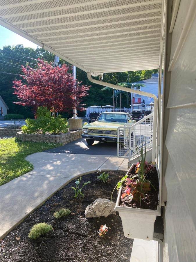 Station pour 4 personnes, avec piscine ainsi que jardin et jacuzzi, animaux acceptés - 1