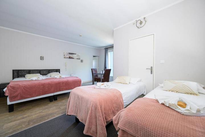 Hôtel pour 3 personnes, avec balcon à Chancelade - 4