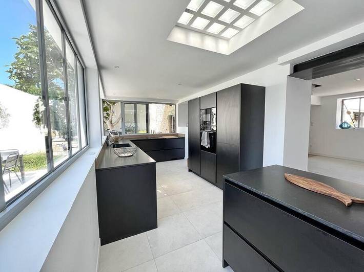 Location de vacances pour 12 personnes, avec piscine à L'Houmeau - 4