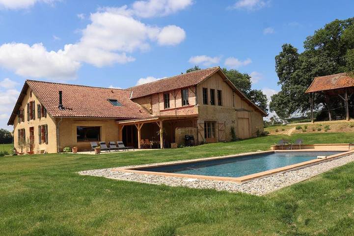 Location de vacances pour 12 personnes dans Castelnau-d'Anglès