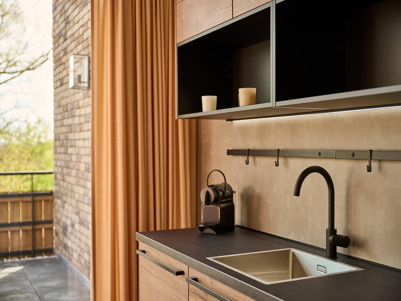 Entire apartment, Spacious penthouse near wellness in Maastricht, Hoge Kempen