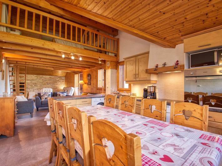 Gîte pour 8 personnes, avec balcon à Morillon