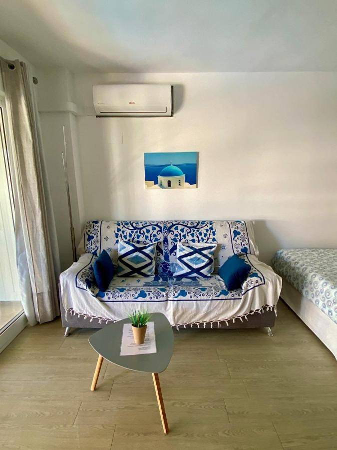 Loft voor 2 personen, with uitzicht and tuin as well as zwembad in Alicante