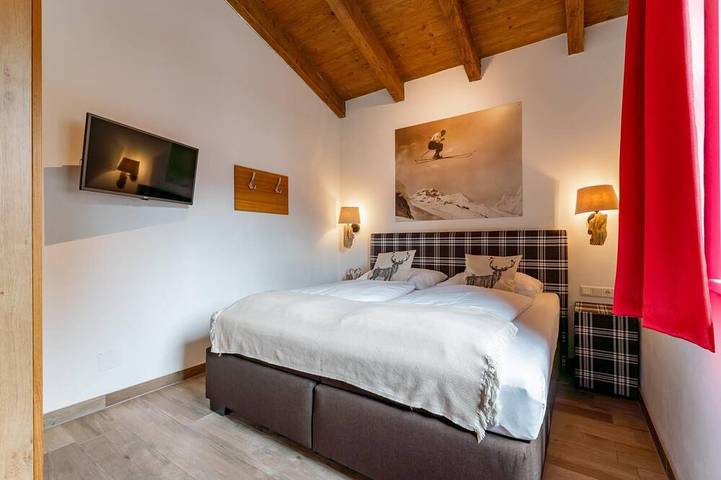 Ganze Wohnung, Penthouse bei Kaprun mit Sauna &  Bergblick in Piesendorf, Pinzgau