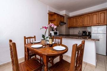 Apartment for 4 People in Playa de las Vistas, Arona, Photo 1