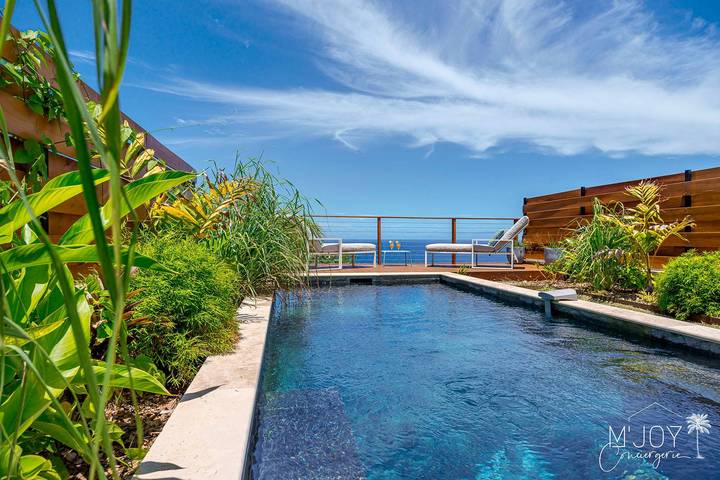 Appartement de vacances pour 7 personnes, avec piscine et vue sur l’océan