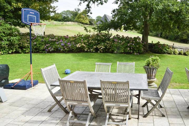 Location de vacances pour 10 personnes, avec jardin et piscine à Gonneville-sur-Mer - 3