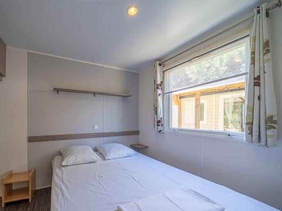 Camping Domaine de Chaussy - Mobile home 4 persons - Classic | 2 Bedrooms | 4 Pers. | Single terrace | Air conditioning in Lagorce, Ardèche