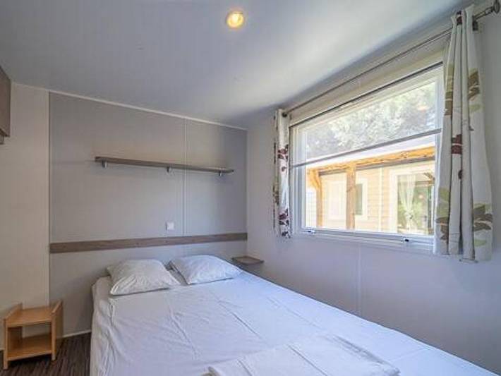 Camping Domaine de Chaussy - Mobile home 4 persons - Classic | 2 Bedrooms | 4 Pers. | Single terrace | Air conditioning in Lagorce, Ardèche