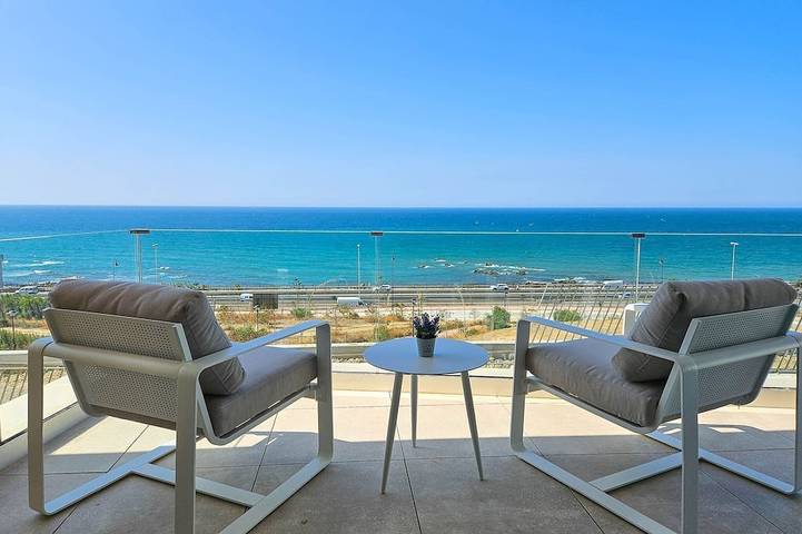 Chalet voor 6 personen, with zwembad and balkon as well as tuin in Mijas Costa