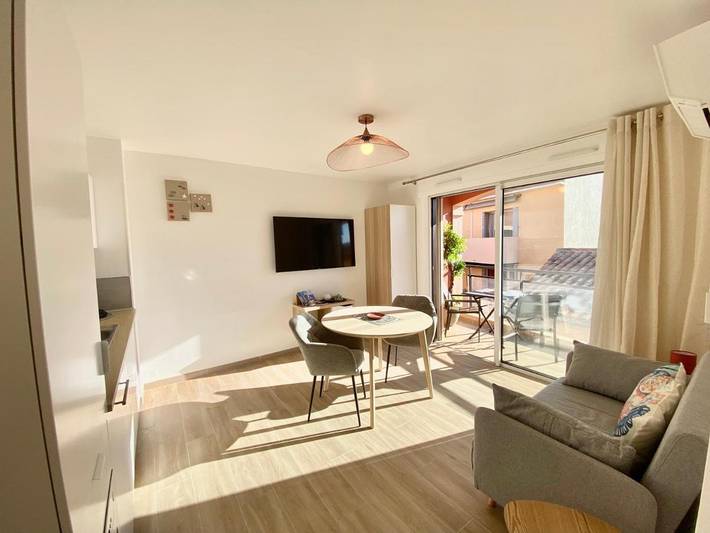 Gîte pour 2 personnes, avec terrasse et vue dans Port de Sanary sur Mer - 2