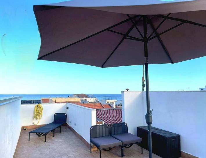 Appartamento per 5 persone, con Balcone e Terrazza nonché Panorama a Furci Siculo