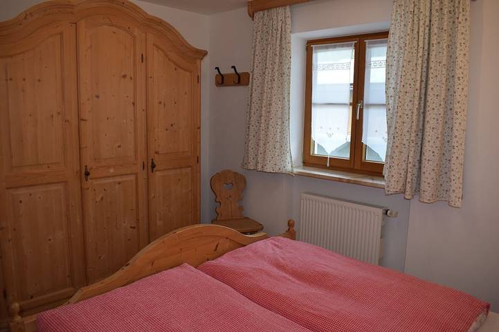 Ganze Wohnung, Ferienwohnung Kienberg 38 qm, Balkon, Küche, 1 Schlafzimmer, 1 Wohnschlafzimmer in Ruhpolding, Bayerische Alpen