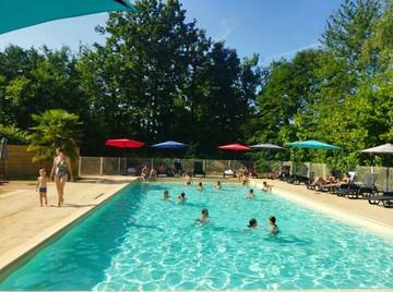 Camping pour 4 Personnes dans Saint-Gérons, Région d'Aurillac, Photo 1