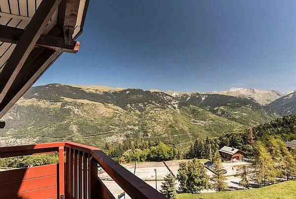Gîte pour 4 personnes, avec piscine ainsi que vue et balcon, animaux acceptés à La Perrière - 4
