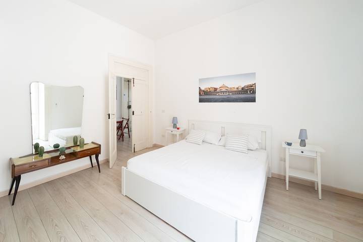 Ganze Wohnung, Monteoliveto Modern Flat in Neapel, Neapel Provinz