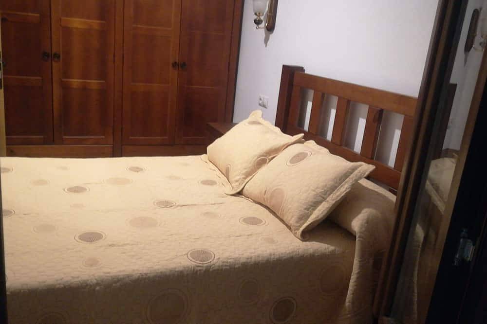 Cottage La Covatilla Iv Refuge *** for 6 people in La Hoya, Salamanca Province